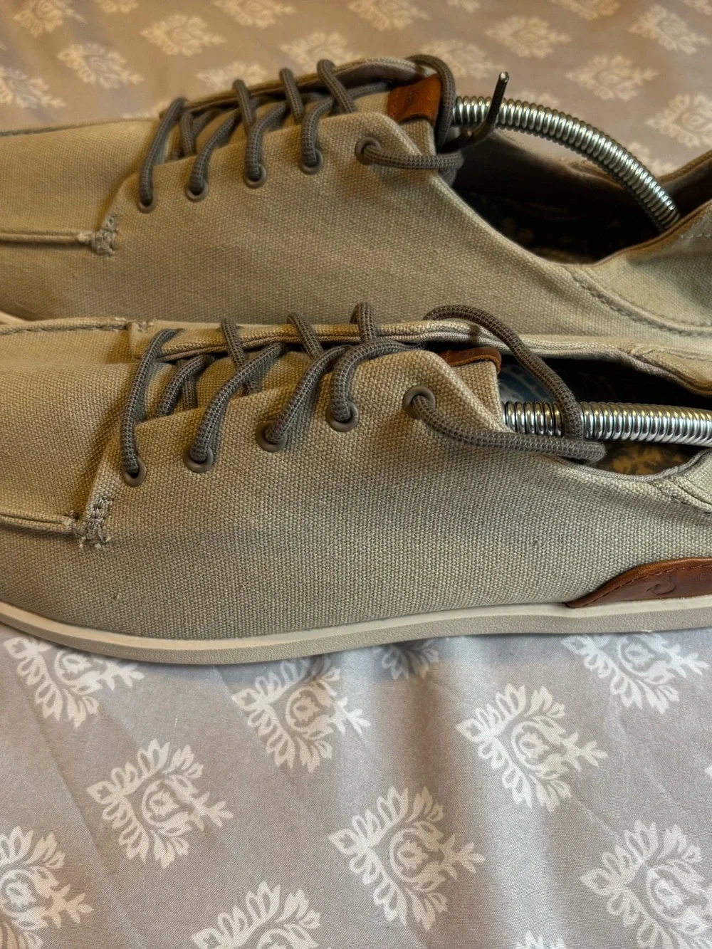 OluKai Manoa Men’s Tan Canvas Boat Shoes *